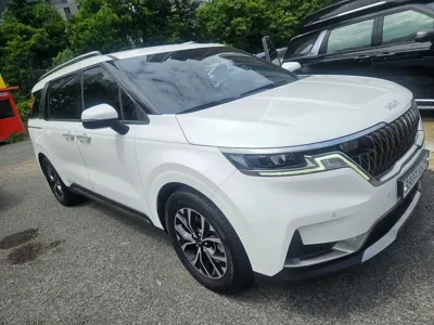 Kia Canival 2023, 79266 км, за 17451.32 USD