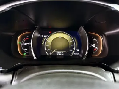 Renault-KoreaSamsung SM6 2016, 208200 км, за 2410.42 USD