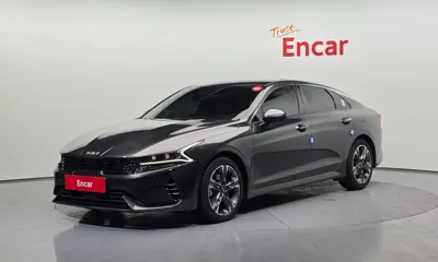 Kia K5 · 2023 год