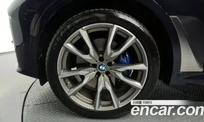 BMW X7 2021, 137571 км, за 44928.97 USD