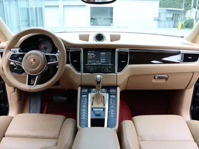 Porsche Macan 2017, 90000 км, за 17480.53 USD