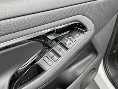Land Rover Evoque 2021, 20000 км, за 17627.67 USD - фото 9