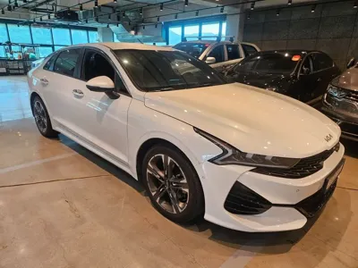 Kia K5 2022, 100000 км, за 16771.7 USD