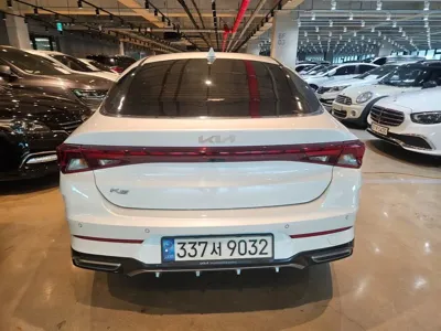 Kia K5 2022, 100000 км, за 16771.7 USD