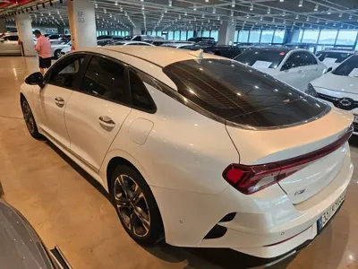 Kia K5 2022, 100000 км, за 16771.7 USD - фото 6
