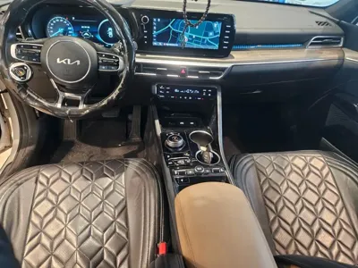 Kia K5 2022, 100000 км, за 16771.7 USD - фото 8