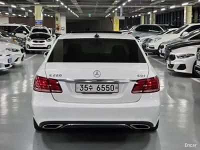 Mercedes-Benz E-Class 2014, 166000 км, за 7026.11 USD