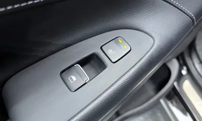 Hyundai Grandeur 2017, 140525 км, за 8913.11 USD - фото 19