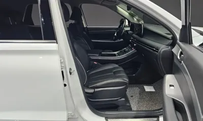 Hyundai Palisade 2023, 61621 км, за 18136.9 USD - фото 26