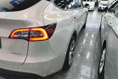 Tesla Model Y 2022, 52300 км, за 27857 USD - фото 9