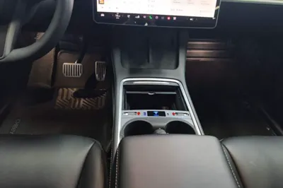 Tesla Model Y 2022, 52300 км, за 27857 USD - фото 16