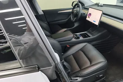 Tesla Model Y 2022, 52300 км, за 27857 USD - фото 19