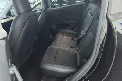 Tesla Model Y 2022, 52300 км, за 27857 USD - фото 20