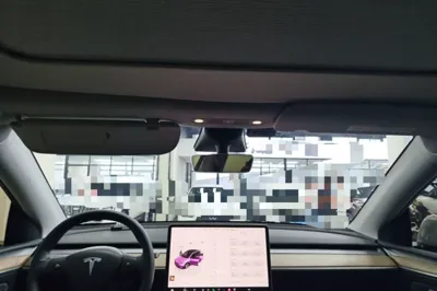 Tesla Model Y 2022, 52300 км, за 27857 USD - фото 21