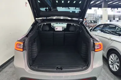 Tesla Model Y 2022, 52300 км, за 27857 USD - фото 22