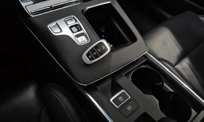 Hyundai Grandeur 2020, 112435 км, за 13154.42 USD - фото 9