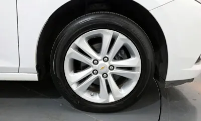 ChevroletGMDaewoo Cruze 2017, 96984 км, за 3907.28 USD