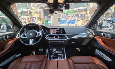 BMW X7 2022, 50000 км, за 57109.1 USD - фото 11