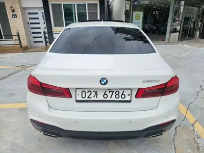 BMW 5-Series 2018, 75543 км, за 17264.01 USD