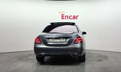 Mercedes-Benz E-Class 2017, 118694 км, за 12697.08 USD