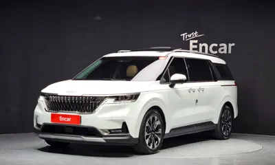 Kia Canival · 2023 год
