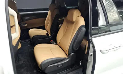 Kia Canival 2023, 25541 км, за 22474.9 USD - фото 11
