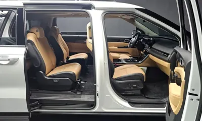Kia Canival 2023, 25541 км, за 22474.9 USD - фото 12