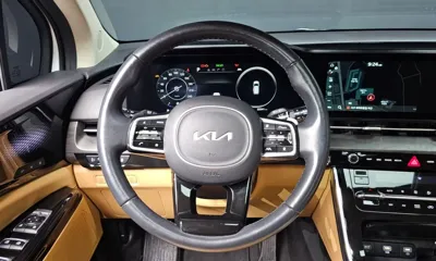 Kia Canival 2023, 25541 км, за 22474.9 USD - фото 13