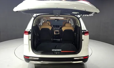 Kia Canival 2023, 25541 км, за 22474.9 USD - фото 20