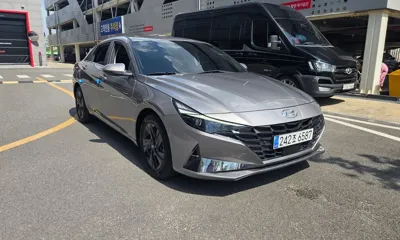 Hyundai Avante 2022, 126671 км, за 10305.89 USD