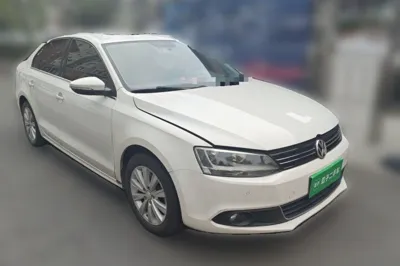 Volkswagen Sagitar 2014, 160000 км, за 4980 USD