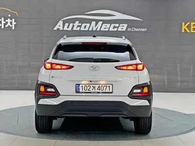 Hyundai Kona 2018, 80463 км, за 9649.47 USD