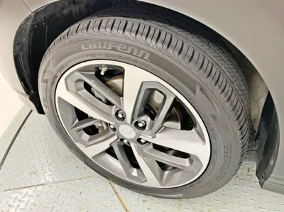 Hyundai Kona 2018, 80463 км, за 9649.47 USD