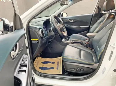 Hyundai Kona 2018, 80463 км, за 9649.47 USD - фото 10