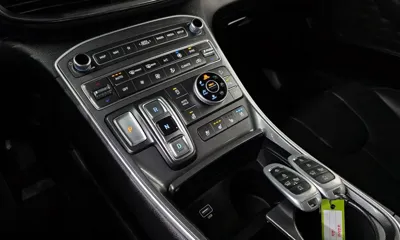 Hyundai Santafe 2022, 74629 км, за 17509.08 USD - фото 9