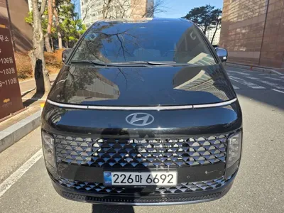 Hyundai Staria · 2025 год