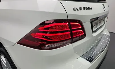 Mercedes-Benz GLE-Class 2018, 116562 км, за 17395.3 USD - фото 23