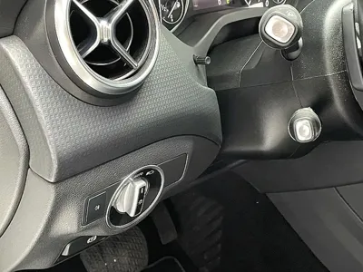 Mercedes-Benz A-Class 2015, 74785 км, за 6319.22 USD - фото 18