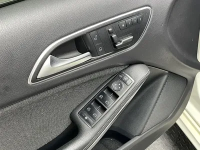 Mercedes-Benz A-Class 2015, 74785 км, за 6319.22 USD - фото 19