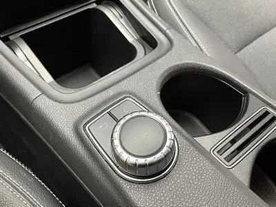 Mercedes-Benz A-Class 2015, 74785 км, за 6319.22 USD - фото 20