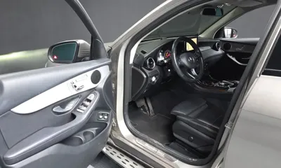 Mercedes-Benz GLC-Class 2019, 105281 км, за 14667.99 USD - фото 10