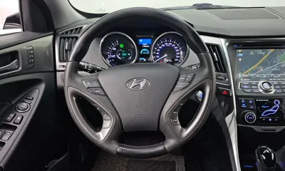 Hyundai Sonata 2012, 124919 км, за 3893.91 USD - фото 14