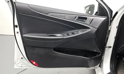 Hyundai Sonata 2012, 124919 км, за 3893.91 USD - фото 24
