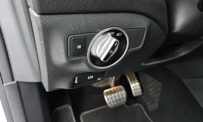 Mercedes-Benz CLA-Class 2017, 77805 км, за 9649.47 USD - фото 31