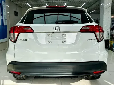 Honda Vezel 2022, 27000 км, за 14056.4 USD