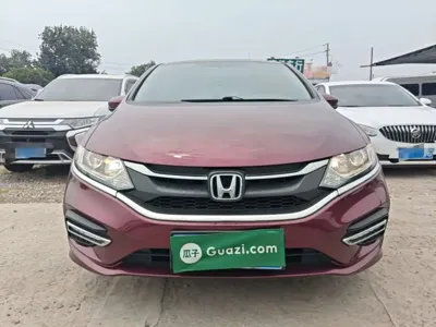 Honda Jade 2017, 92400 км, за 6739.13 USD