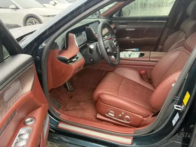 Genesis G90 2023, 55743 км, за 9058.68 USD