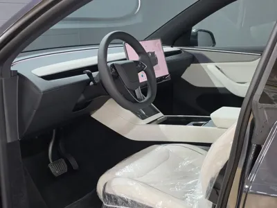 Tesla Model Y 2026, 10 км, за 48813.61 USD - фото 9