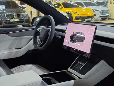 Tesla Model Y 2026, 10 км, за 48813.61 USD - фото 11