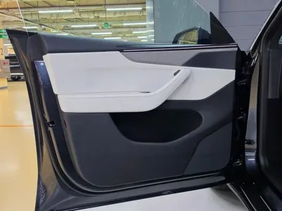 Tesla Model Y 2026, 10 км, за 48813.61 USD - фото 16